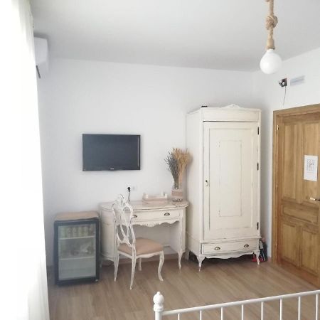 Hostal El Lugar De La Mancha Аргамасилья-де-Альба Экстерьер фото