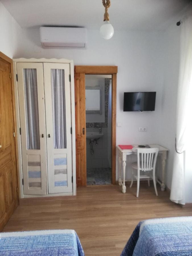 Hostal El Lugar De La Mancha Аргамасилья-де-Альба Экстерьер фото